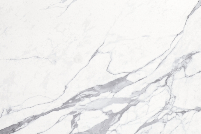 Glossy Statuario marble with diagonal grey lines