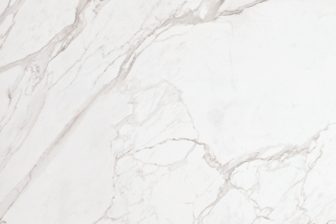 Glossy Statuario marble with grey veins