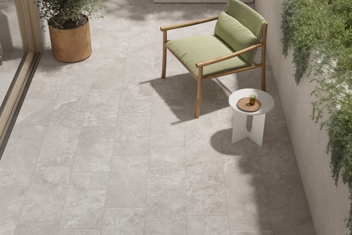 Crosscut pearl travertine marble outdoor