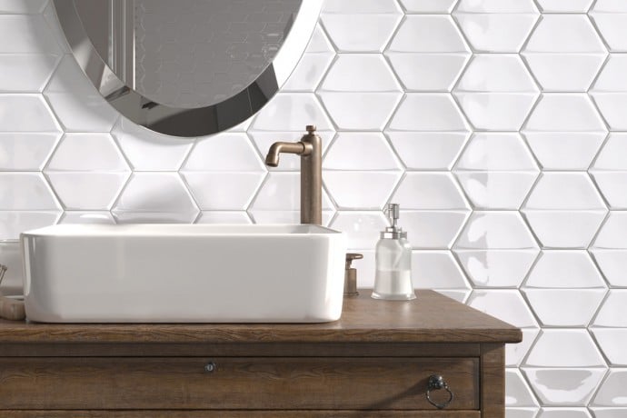 Smooth hexagonal tiles - Bright white